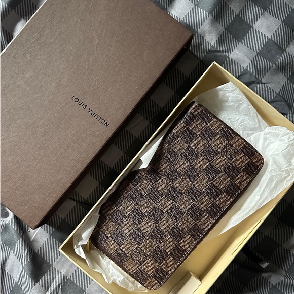 Louis Vuitton travel zippy wallet - Picture 5 of 10